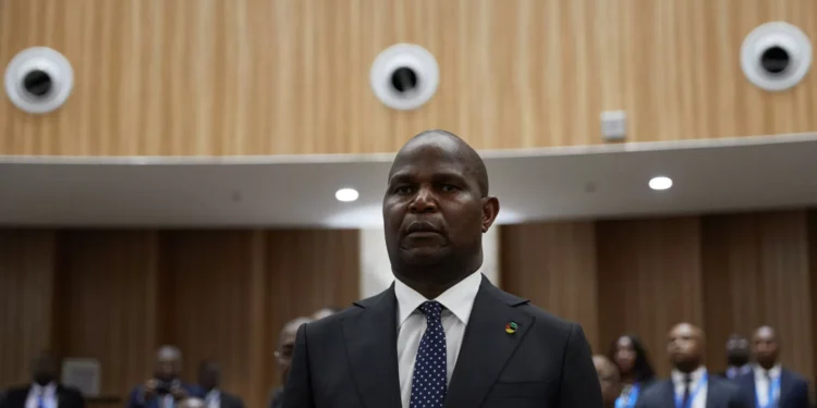 Presidente de Moçambique hoje em Lisboa (conversão da dívida na agenda)
