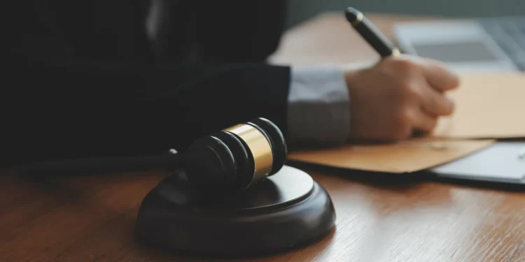 Homem suspeito de furto de automóvel fugiu do Tribunal de Esposende