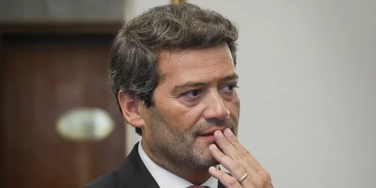 Ventura critica recurso de Marcelo ao TC e alerta para “caos” na imigração