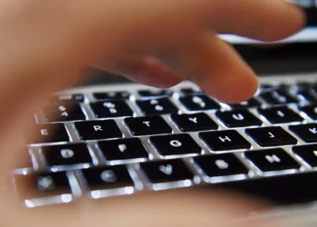 Cabo Verde pede esforço conjunto lusófono contra desinformação digital