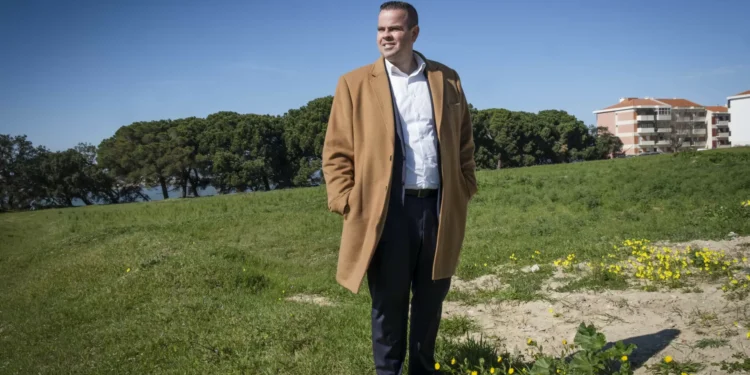 Câmara do Barreiro vendeu terreno por 500 mil para hotel de 20 milhões