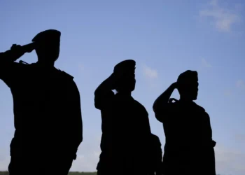 Mulheres dinamarquesas podem ser convocadas para o serviço militar obrigatório