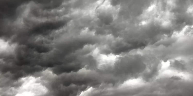 Prepare-se para a chuva. Sexta-feira traz ainda queda de temperatura