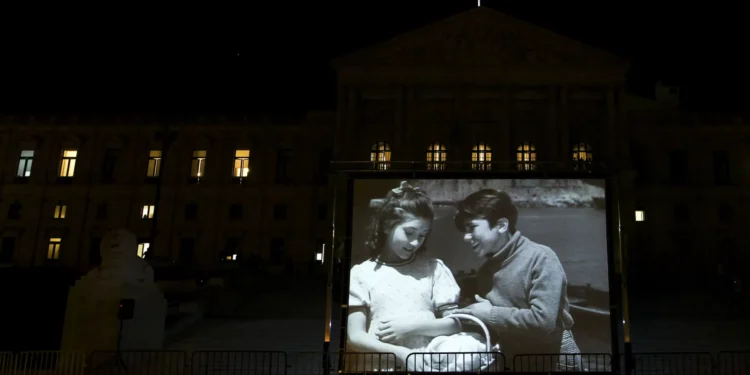 Festival de Veneza vai exibir ‘Aniki-Bobó’ de Manoel de Oliveira