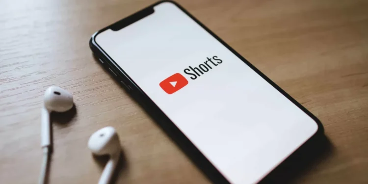 YouTube Shorts tem cerca de 200 mil milhões de visualizações por dia