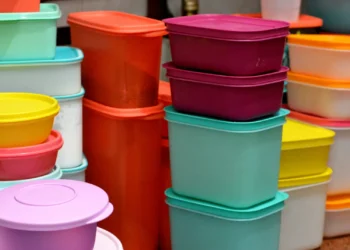 Seis itens de cozinha que deve evitar comprar em lojas de segunda mão