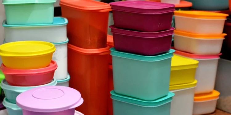 Seis itens de cozinha que deve evitar comprar em lojas de segunda mão