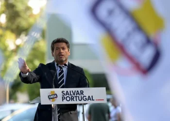 Ventura “em contacto” com PSD para “reformular o que tiver de ser” sobre lei de estrangeiros
