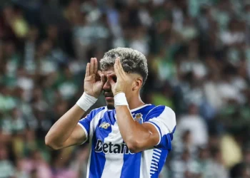 FC Porto ganha em Alvalade e é líder do campeonato