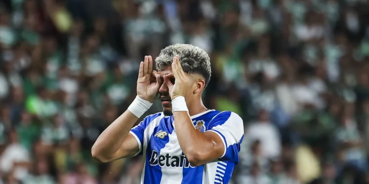 FC Porto ganha em Alvalade e é líder do campeonato