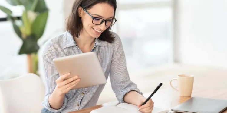 Dia Mundial do Canhoto. O porquê de algumas pessoas usarem a mão esquerda