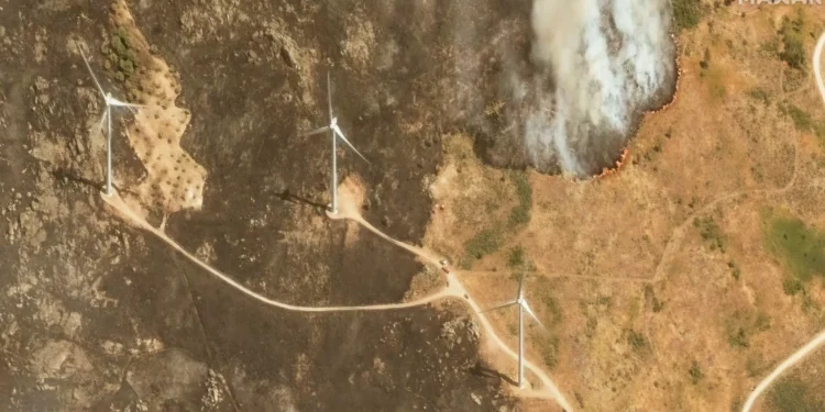 Imagens de satélite mostram dimensão da linha de fogo em Trancoso