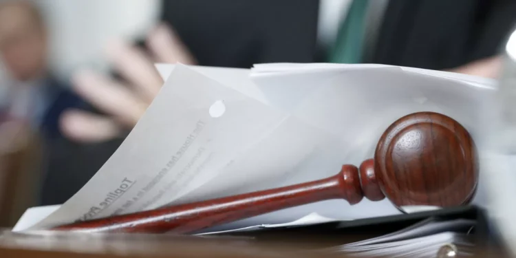 Conselho dos tribunais atribui longos atrasos à enorme falta de juízes