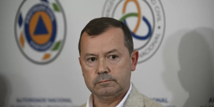 Secretário de Estado admite “alguma descoordenação” no combate aos fogos