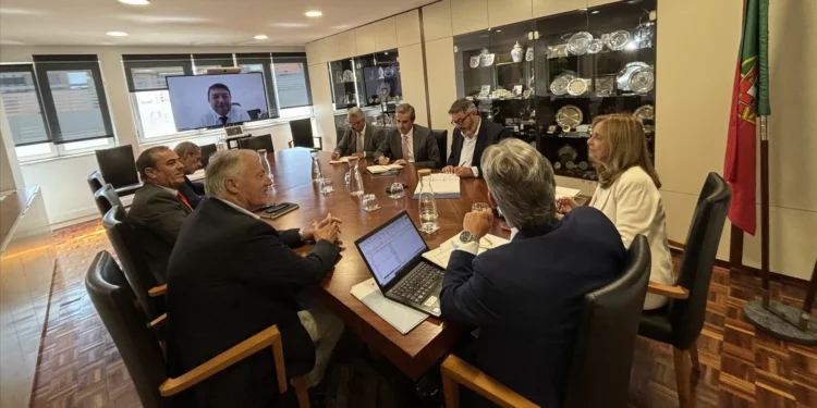 Autarcas servidos pelo Hospital de Vila Franca de Xira sem respostas após reunião com o Governo