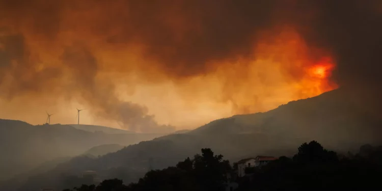 Dominado fogo de Vila Real
