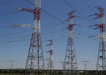 Estudo aponta “problema sistémico de controlo de tensão” como causa do apagão