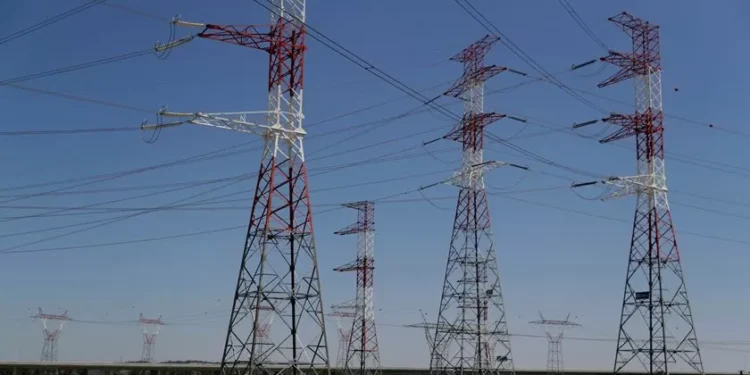 Estudo aponta “problema sistémico de controlo de tensão” como causa do apagão