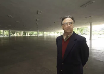 Morre Carlos Lemos, arquiteto que colaborou com Niemeyer na construção do Copan