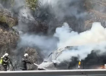A24 cortada entre Vidago e Pedras Salgadas devido a incêndio em camião