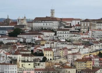 Mulher encontrada morta na Baixa de Coimbra. PJ investiga