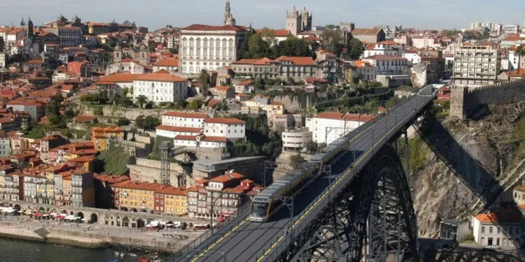 Estudantes do Porto enviam propostas aos partidos para a região