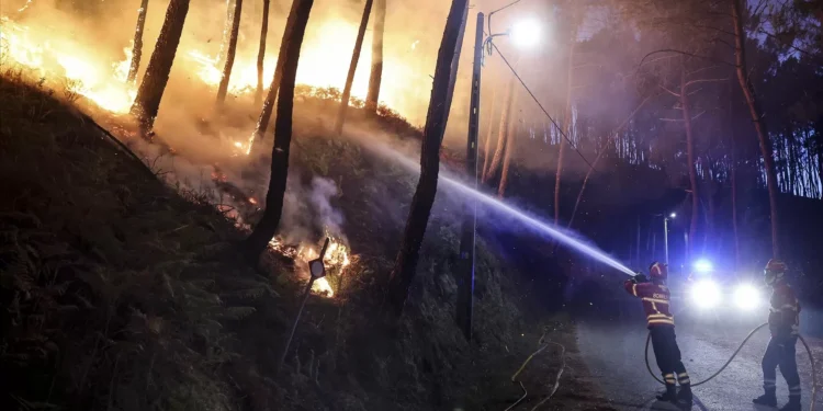 Em Chaves fogo tem três frentes, uma arde com intensidade