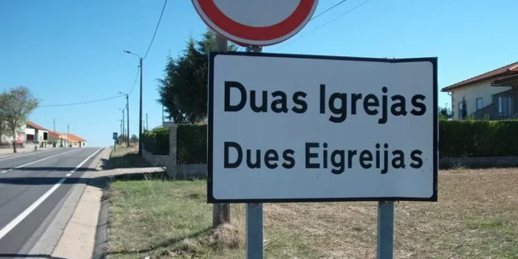 Associação promove curso intensivo para divulgar língua mirandesa