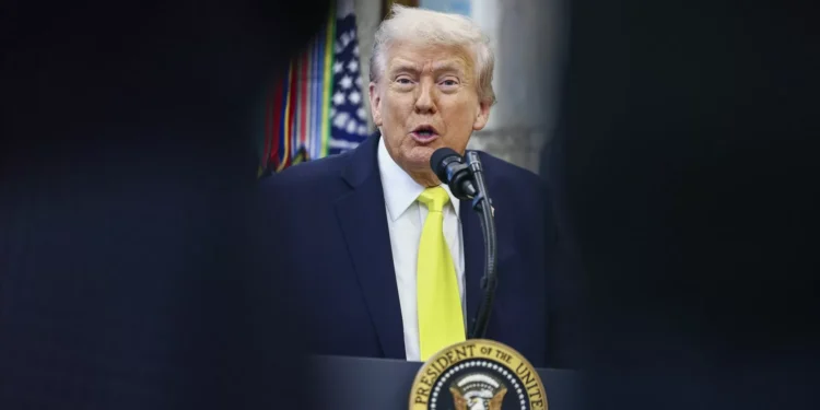 Trump autoriza operações da CIA na Venezuela