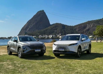 Até onde vai um híbrido? Cruzamos três estados sem parar para abastecer