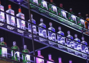 País tem 29 casos confirmados de intoxicação por metanol, diz governo