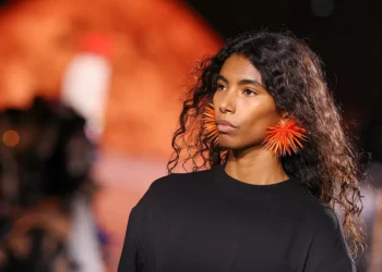 Quatro tendências de beleza da Semana de Moda de Paris para usar já…