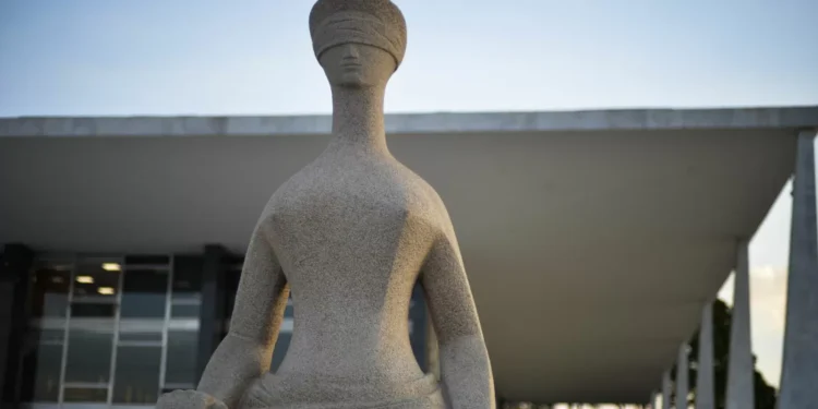 Moraes manda soltar réu do 8/1 após erro judicial