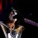 Morreu Ace Frehley, guitarrista dos Kiss e “soldado do rock”
