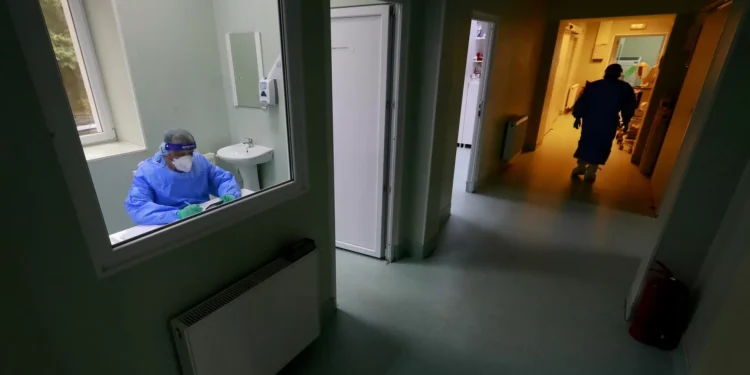 Concentração de urgências é “inevitável”, mas sem “mobilização à força” de médicos