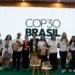 Voluntários da COP30 recebem kit de alimentos da agricultura familiar