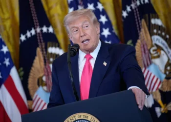 Trump retira tarifas alfandegárias sobre carne de vaca, café e bananas