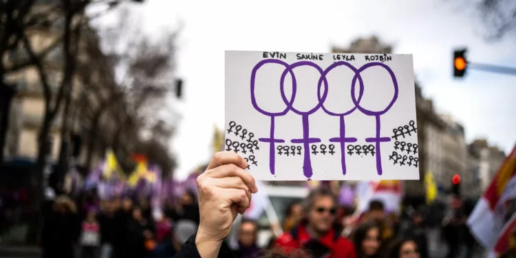 Uma em cada quatro jornalistas recebe ameaças “online”, incluindo de morte