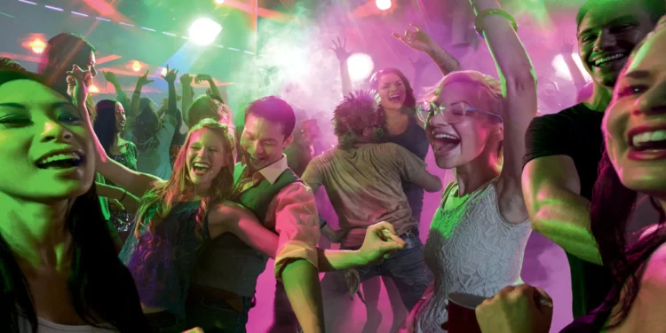 Perigo invisível: a droga que se infiltra nas baladas e preocupa autoridades