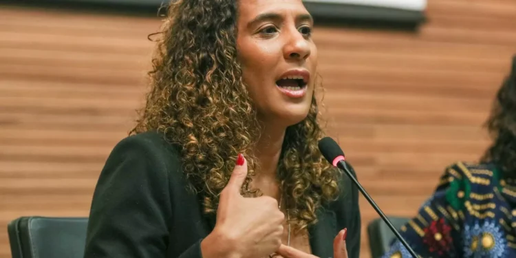 “Nossa expectativa é que nos escutem”, diz Aniele sobre marcha