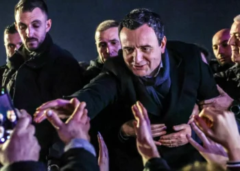 Primeiro-ministro nacionalista vence as eleições no Kosovo sem maioria absoluta