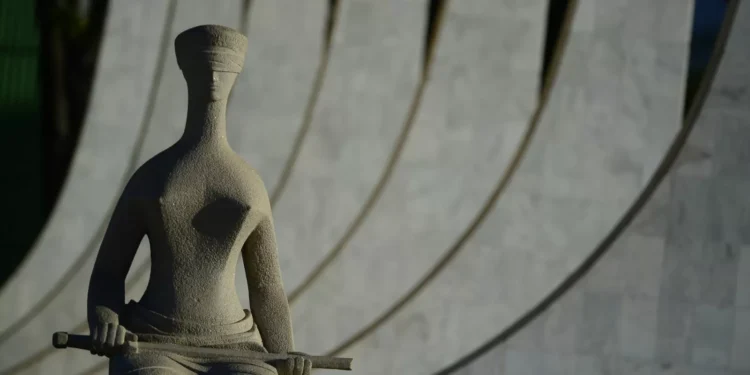 STF derruba tese do marco temporal para demarcação de terras indígenas