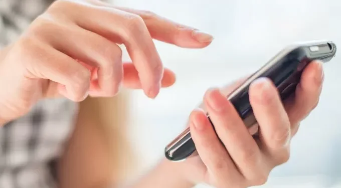 Usuários do Instagram superestimam vício na rede, aponta estudo