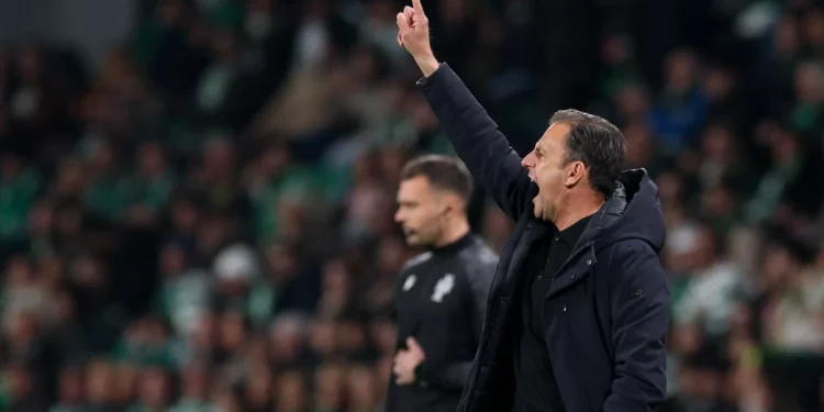 Silaidopoulos. André Luiz tem qualidade para jogar “numa equipa de alto nível”