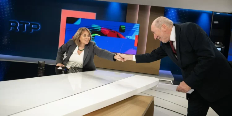 “Apelo desesperado”. Catarina Martins e António Filipe não desistem para Seguro