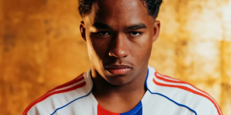 Lyon anuncia contratação por empréstimo do atacante Endrick