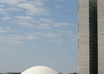 Congresso aprova MP do licenciamento ambiental especial