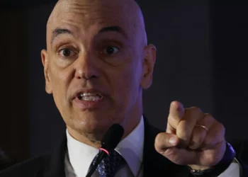 “Verdade prevaleceu”, diz Moraes sobre fim de sanções dos EUA