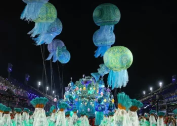 Desfile das escolas de samba se torna Patrimônio Cultural do RJ