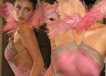 Kylie e Michelle Obama mostram que Natal não precisa ser careta